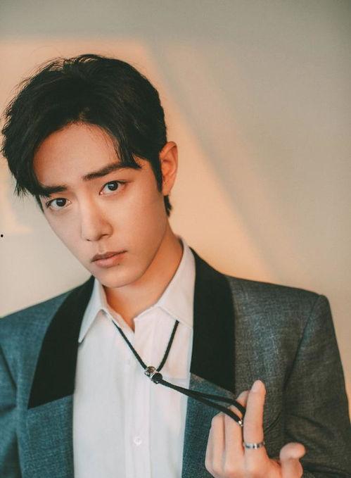 肖战片场秒变吃瓜群众,现场搞笑瞬间引网友热议