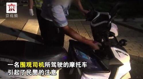 吃瓜群众三把斧视频,揭秘视频背后的趣味与真相