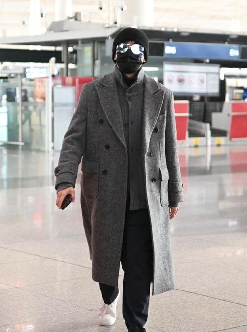 51cg吃瓜群众最新版网站,揭秘最新版网站，带你领略网络娱乐新风向